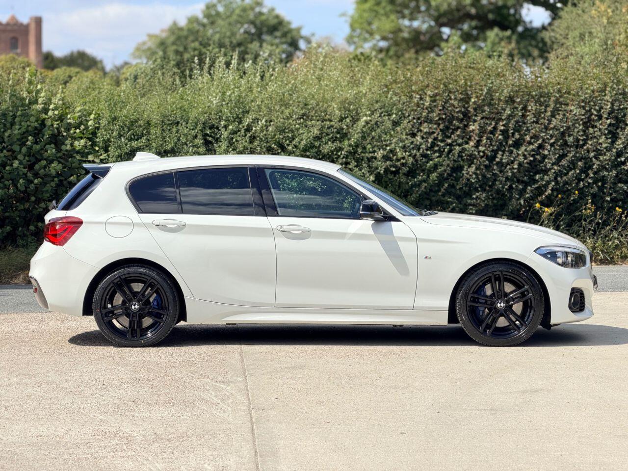 BMW 1 Series view 8