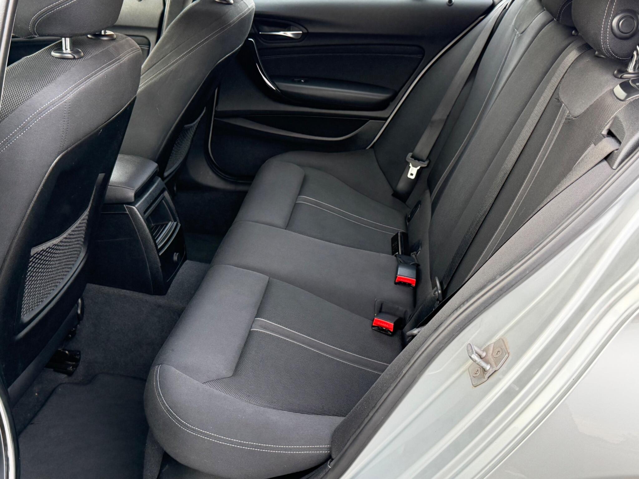BMW 1 Series view 12
