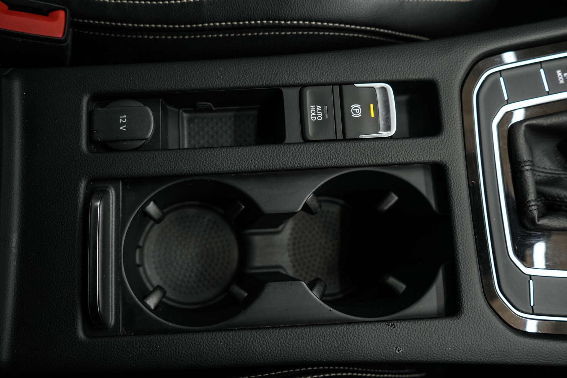 Volkswagen Passat view 25