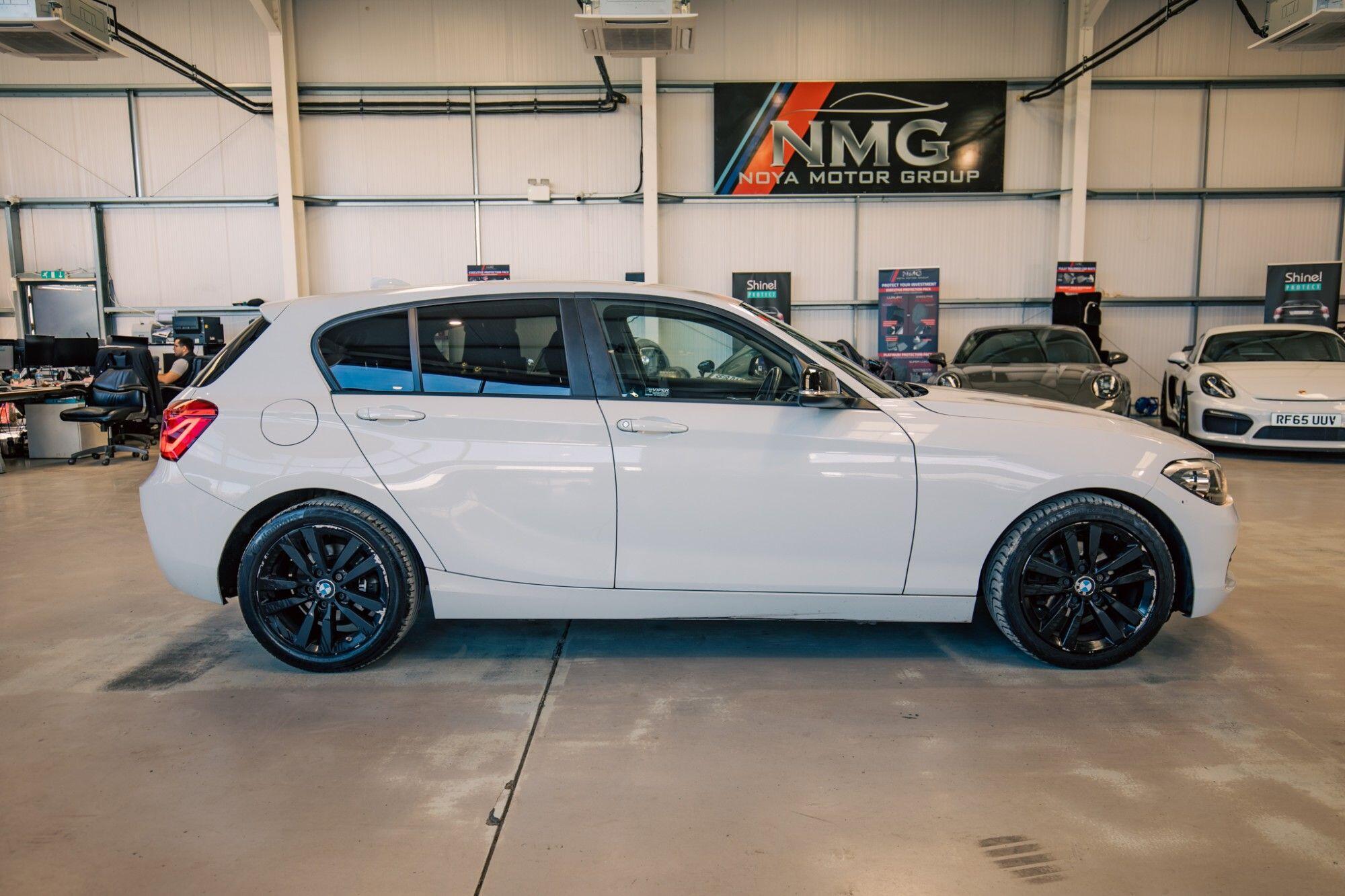 BMW 1 Series view 20