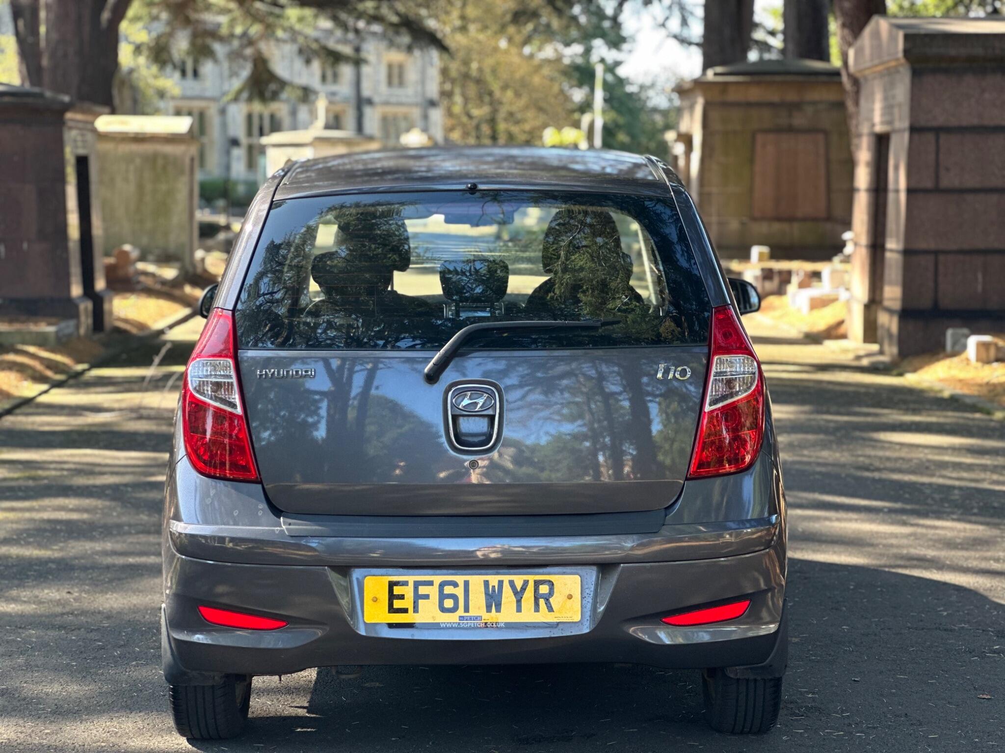 Hyundai i10 view 18