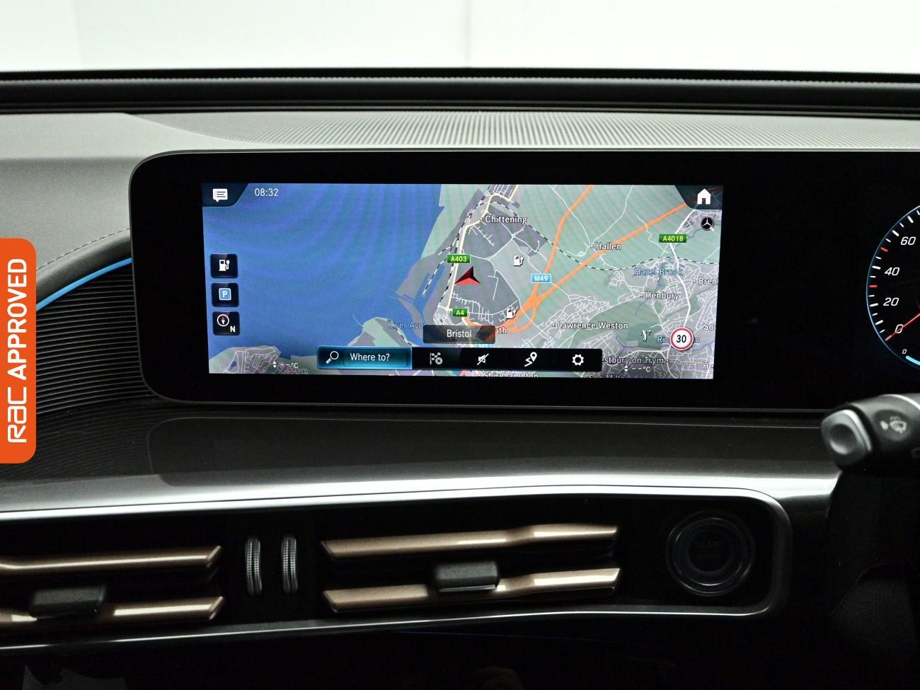 Mercedes-Benz EQC view 3