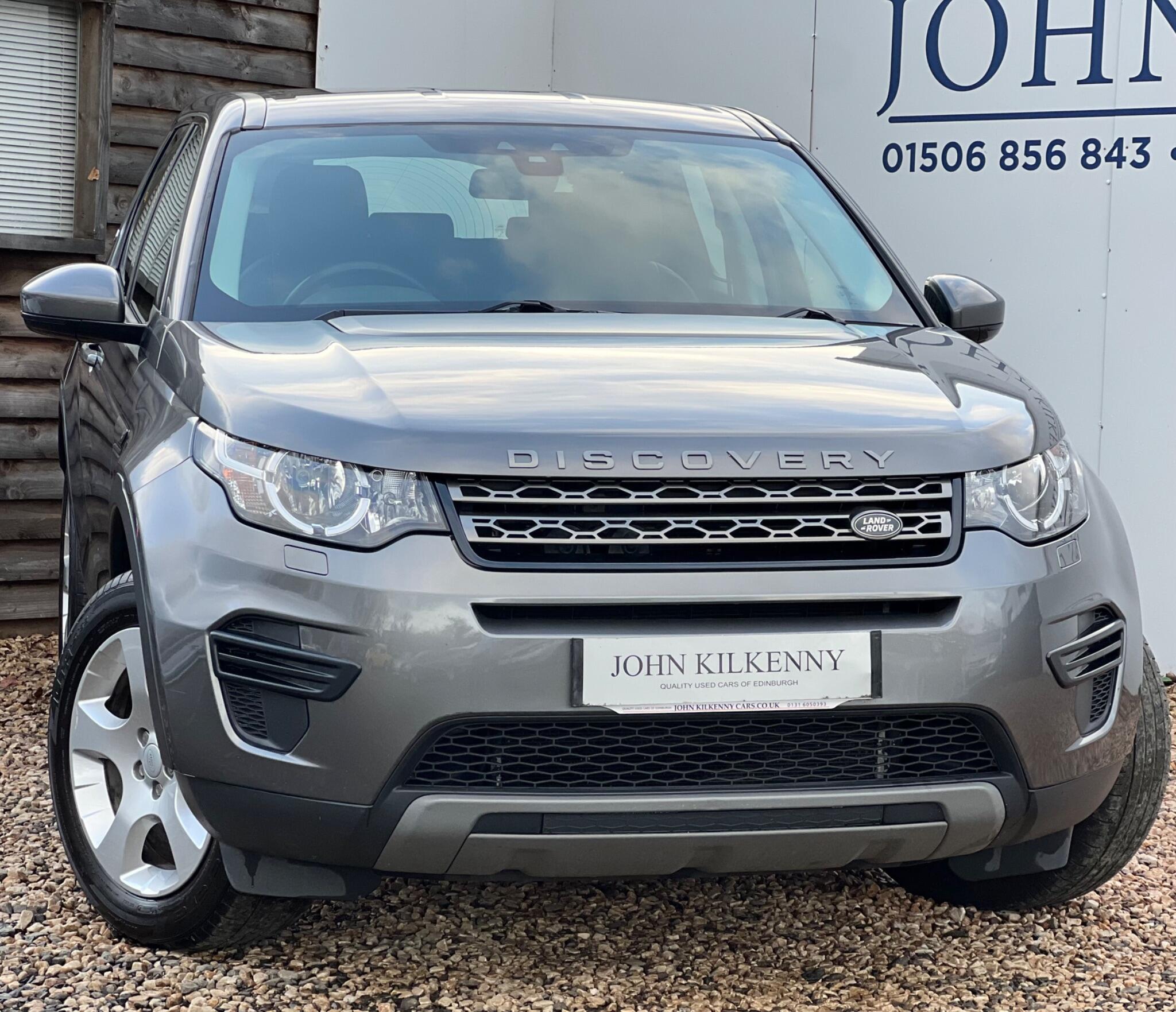Land Rover Discovery Sport view 2