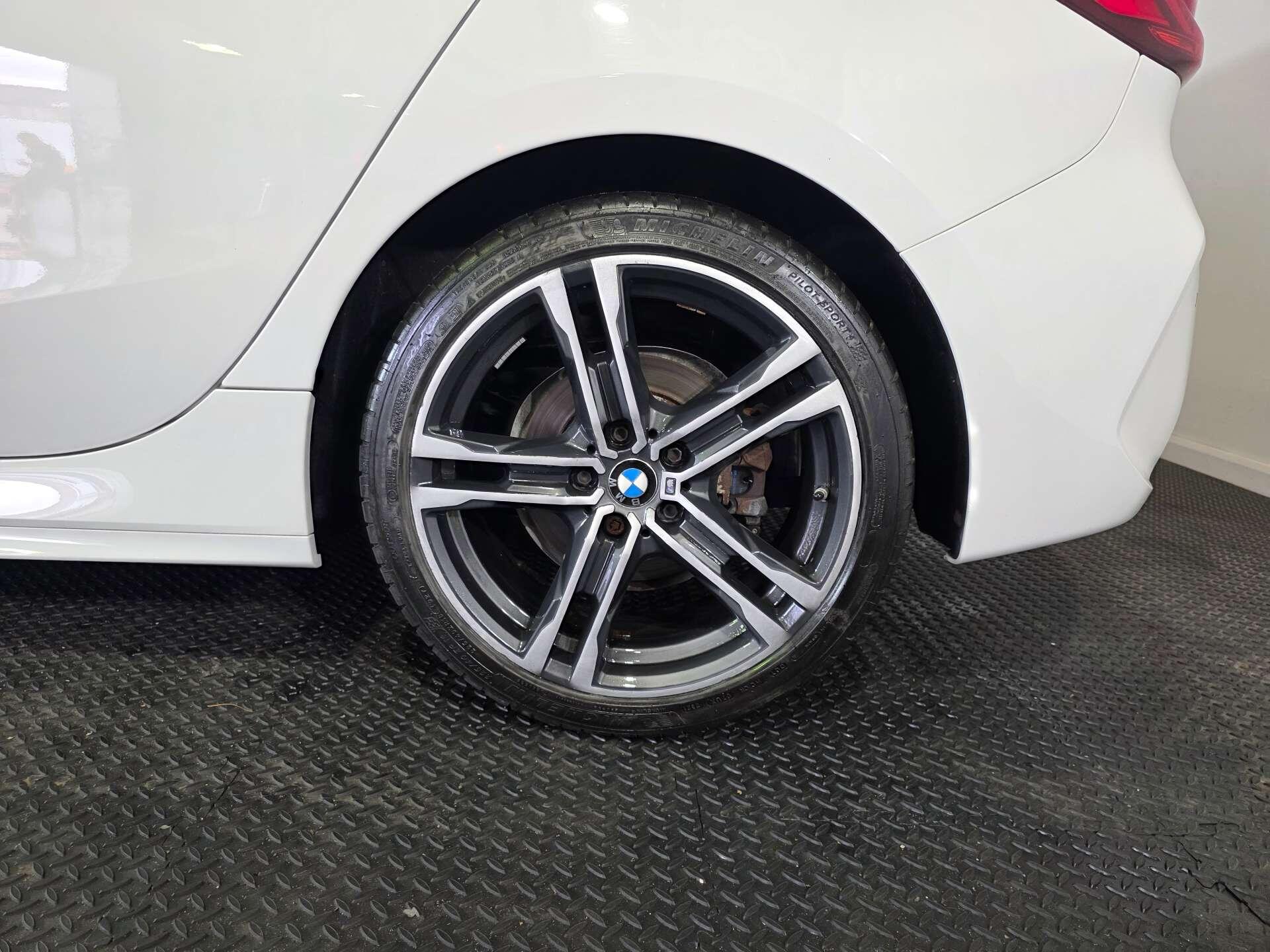 BMW 1 Series view 53