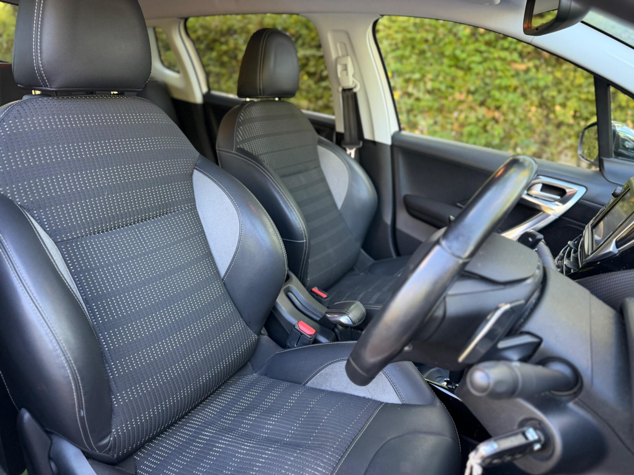 Peugeot 2008 view 40