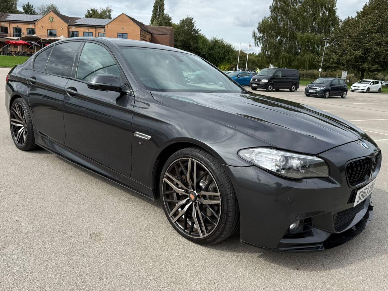 BMW 5 Series view 13