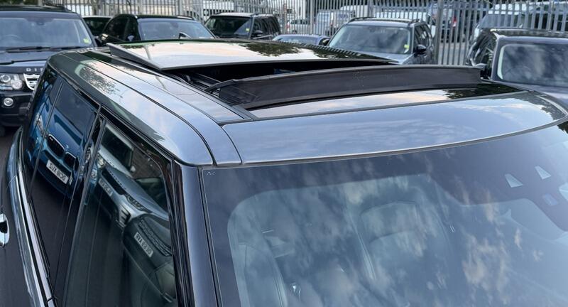 Land Rover Range Rover view 20