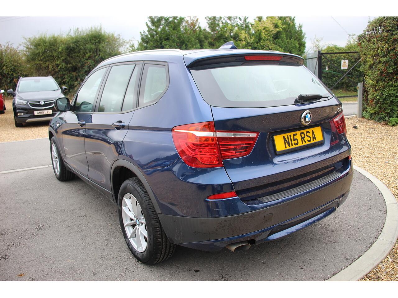 BMW X3 view 8