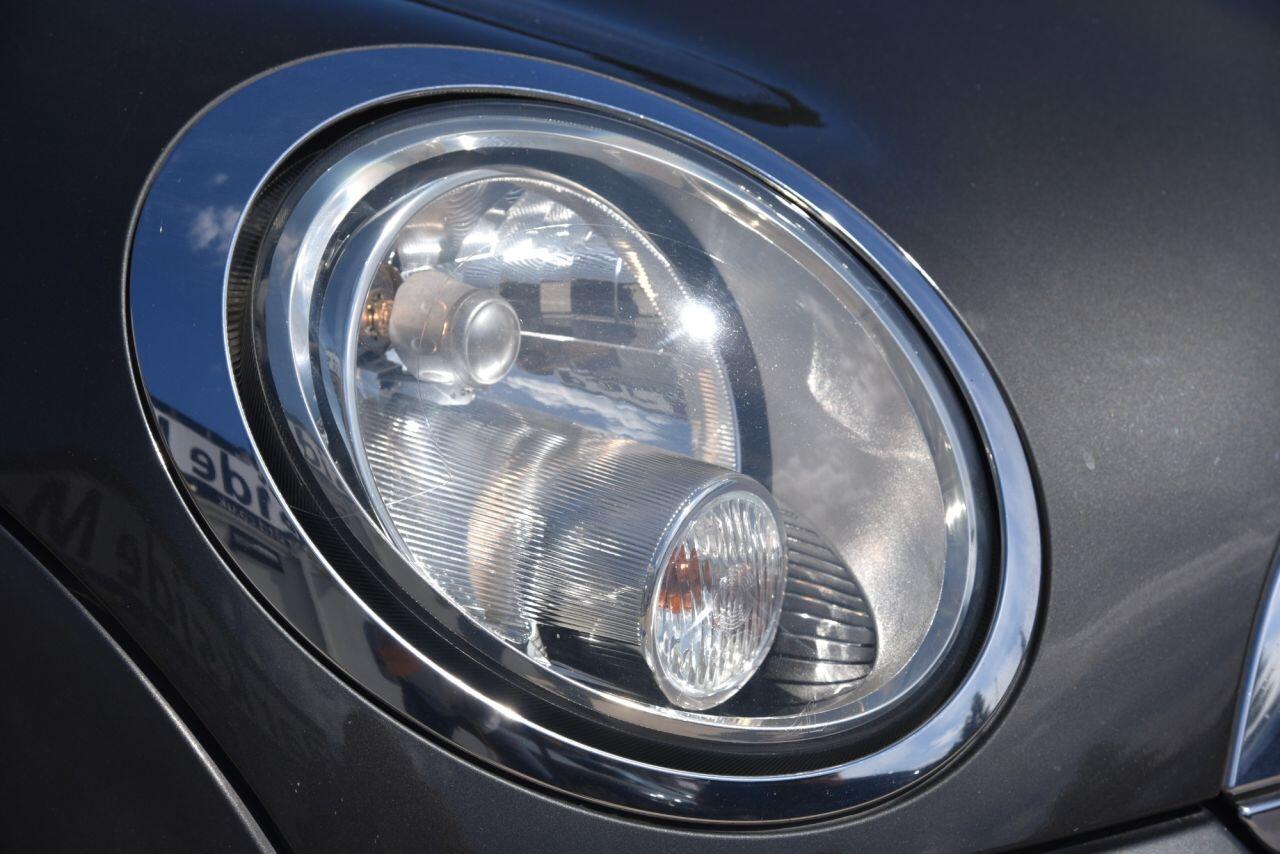 Mini Cooper view 9