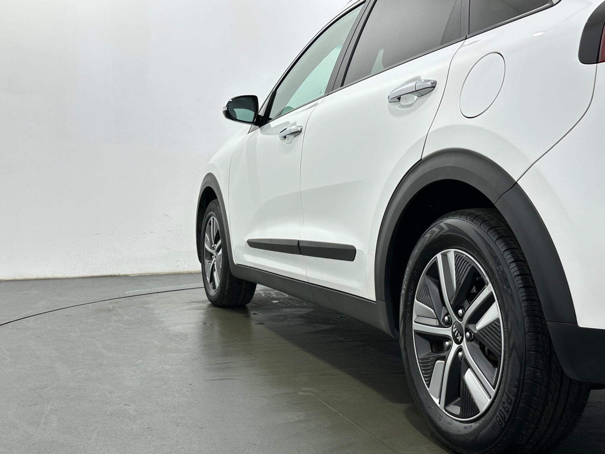 Kia Niro view 48