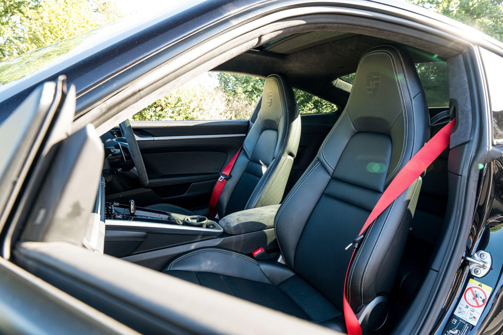 Porsche 911 view 46