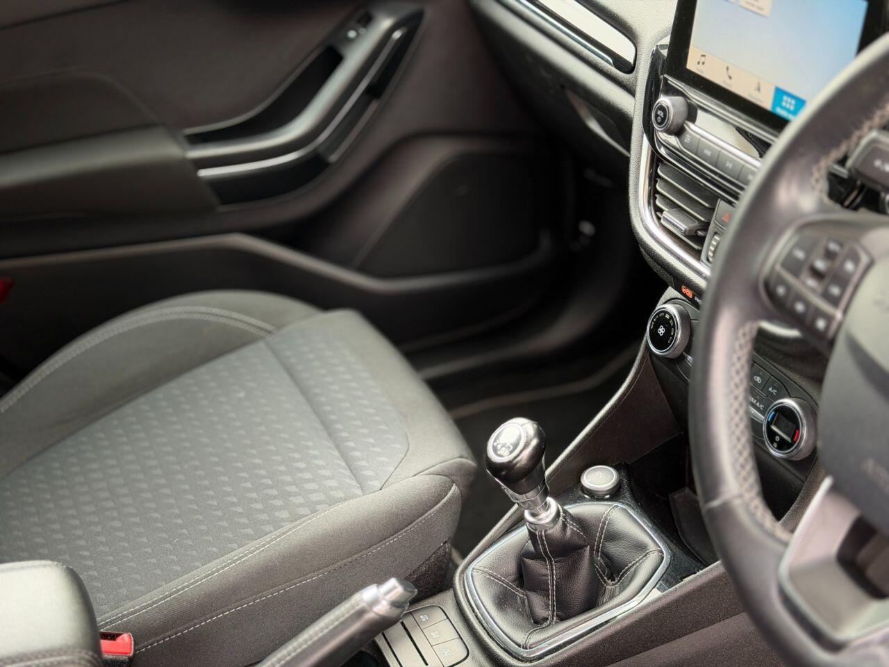 Ford Fiesta view 9