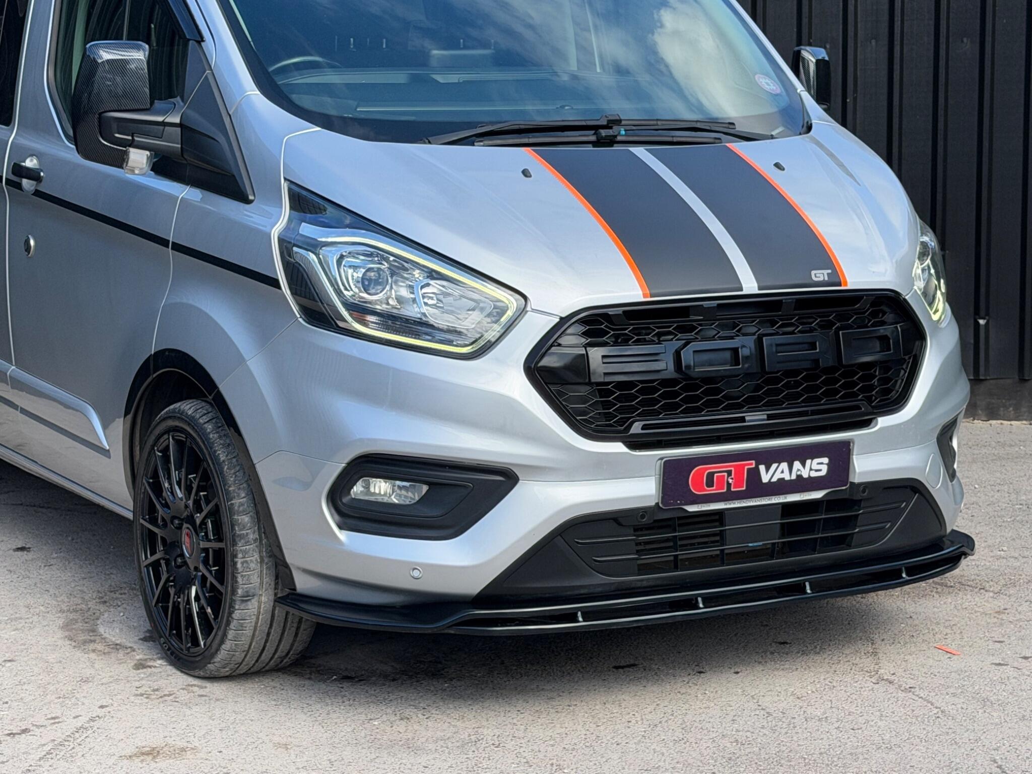 Ford Transit Custom view 11