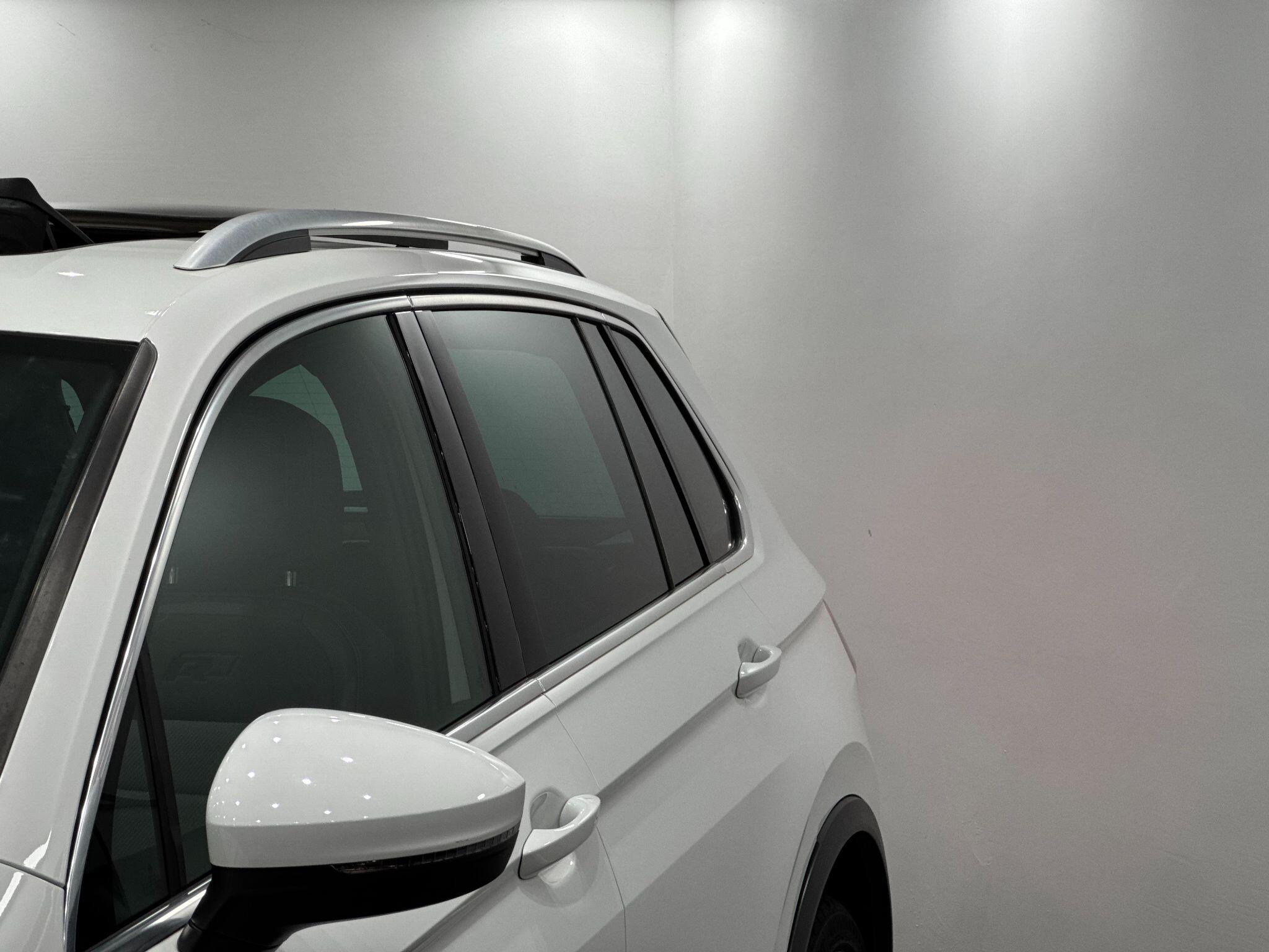Volkswagen Tiguan view 11