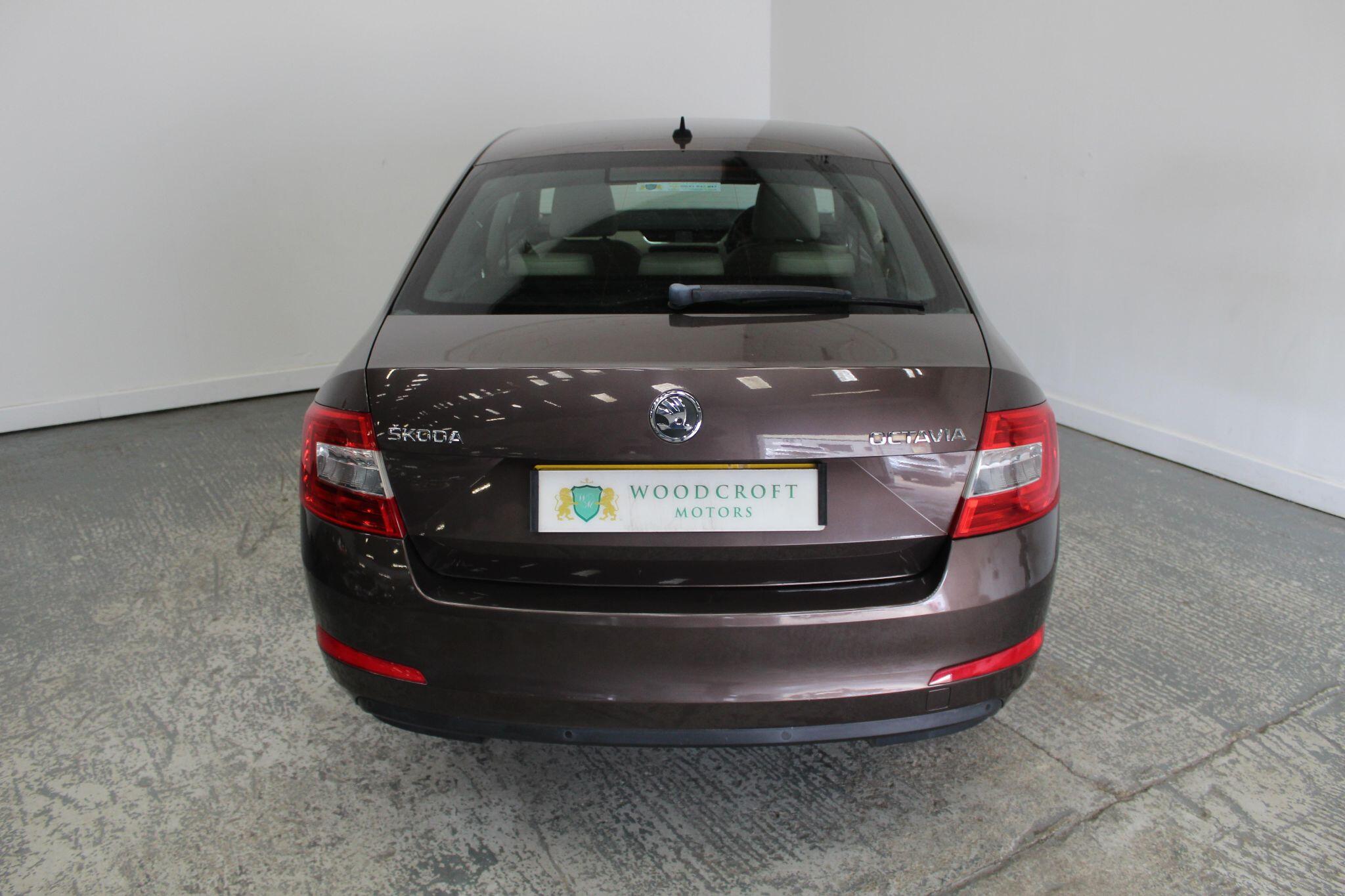 Skoda Octavia view 14