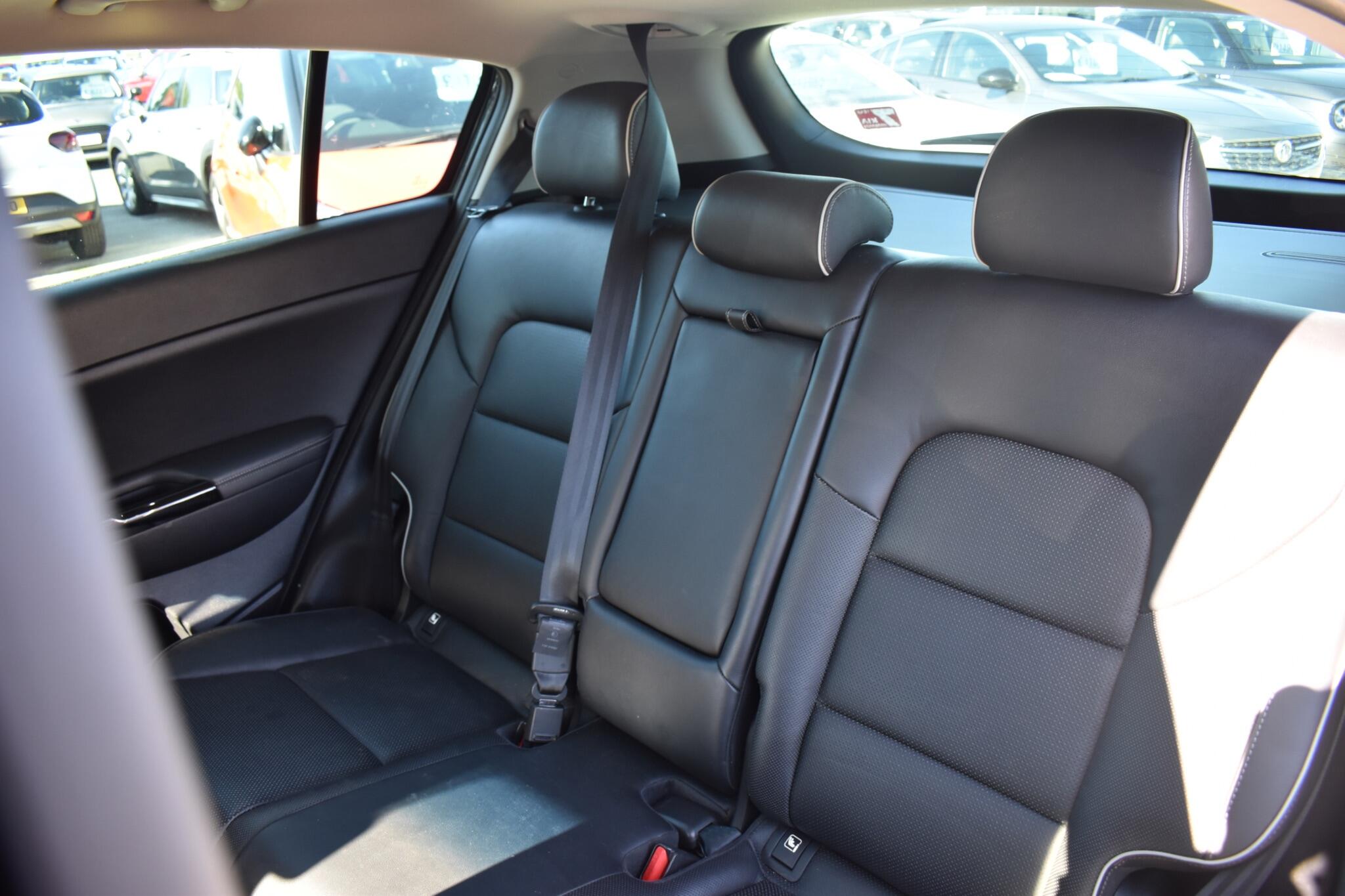Sportage - 1.7 CRDi 3 Euro 6 (s/s) 5dr - Image 15