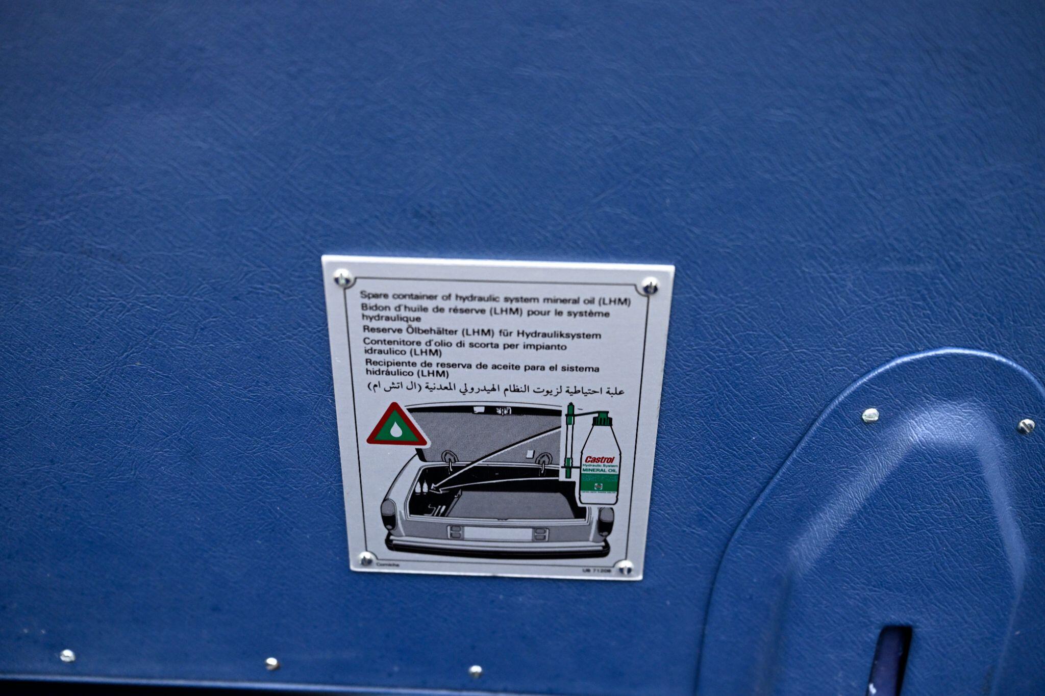 Rolls-Royce Corniche view 50