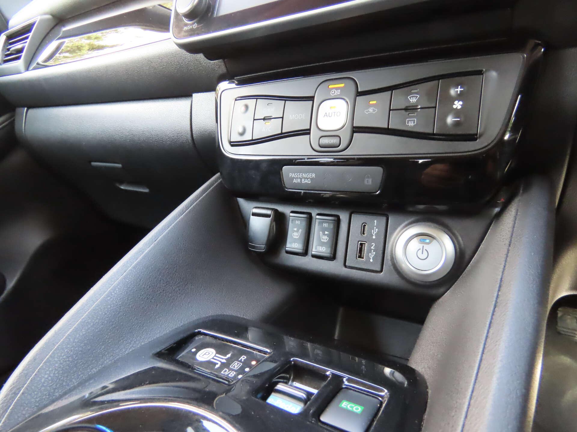 Nissan Leaf view 12