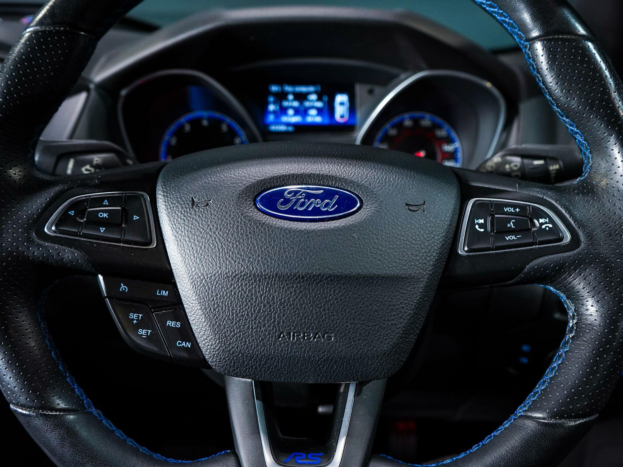 Ford Focus view 35