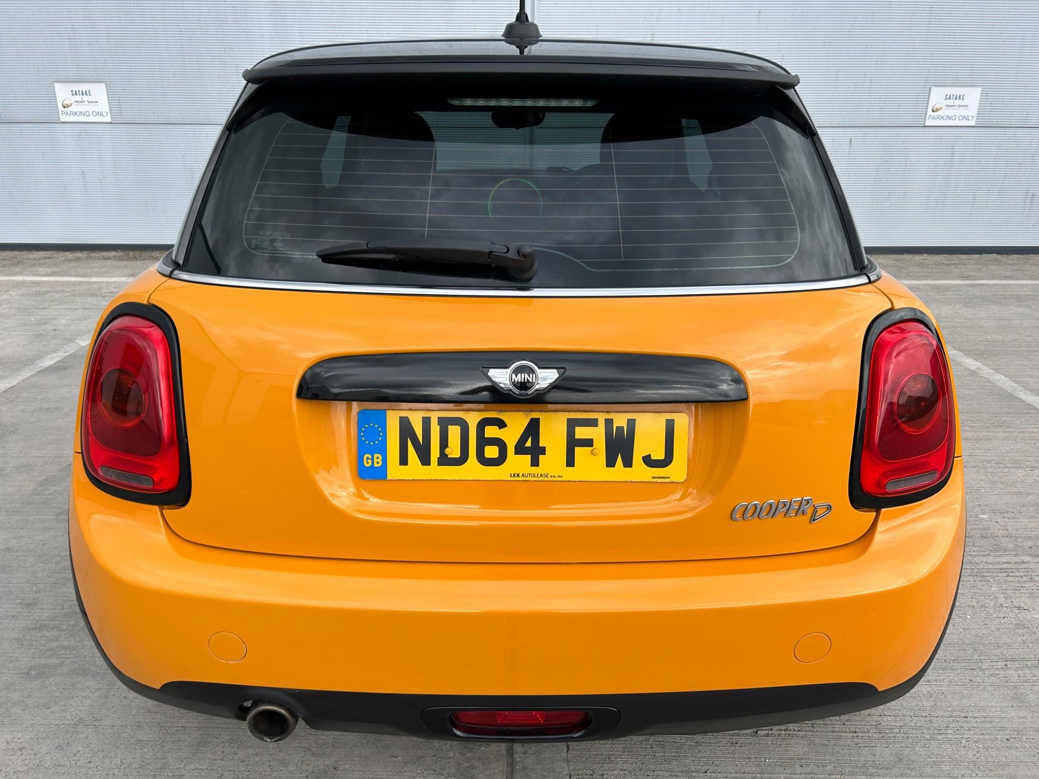 Mini Hatch view 4