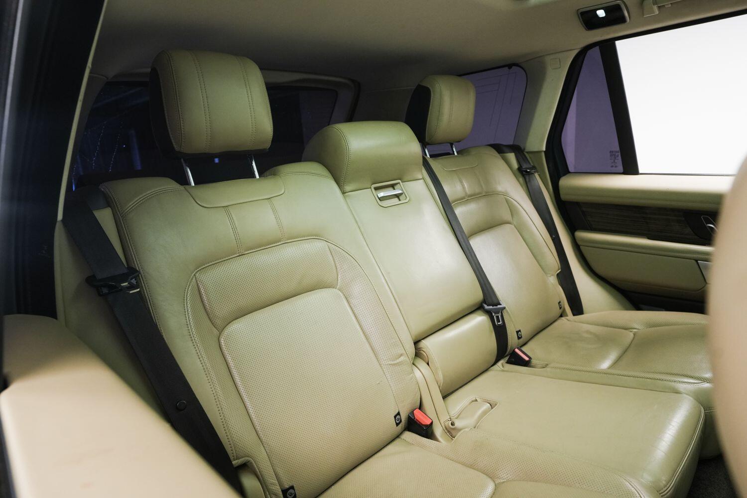 Land Rover Range Rover view 11