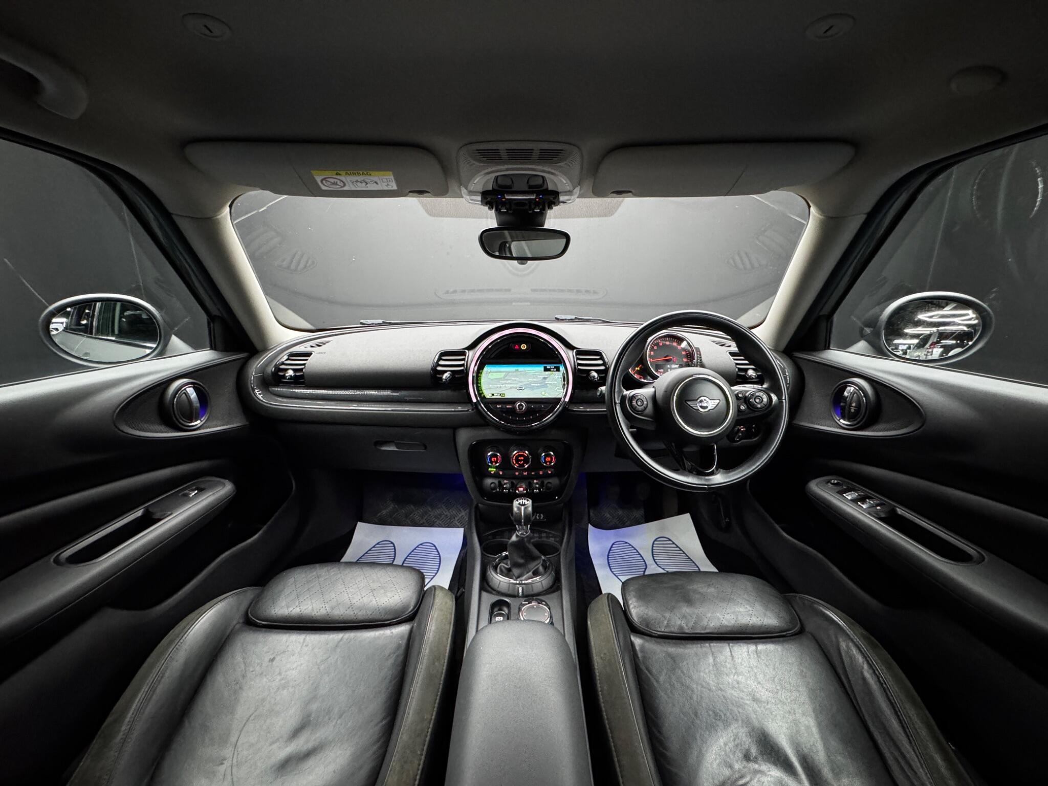 Mini Clubman view 17
