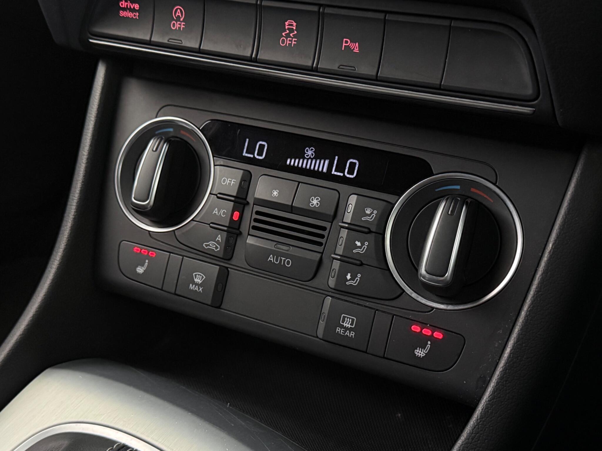 Audi Q3 view 22
