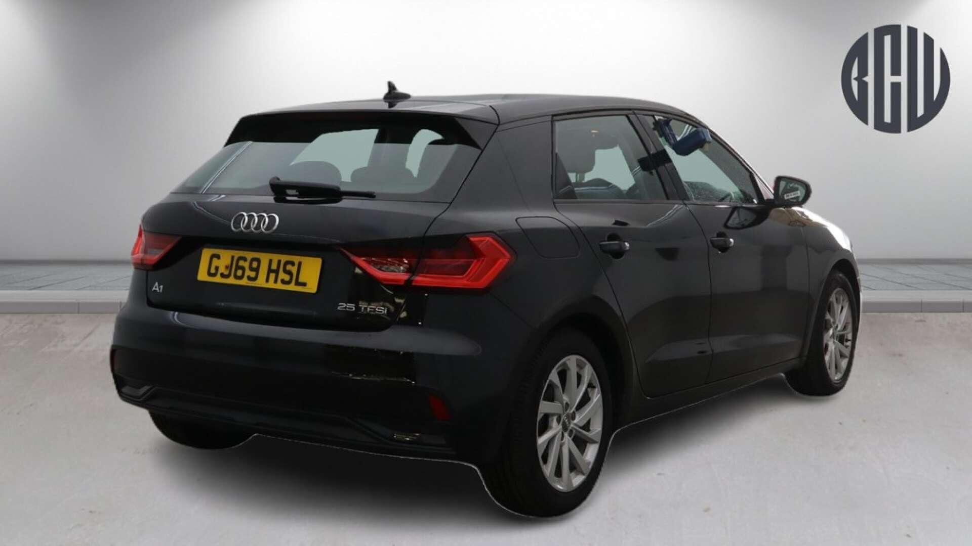 Audi A1 view 4
