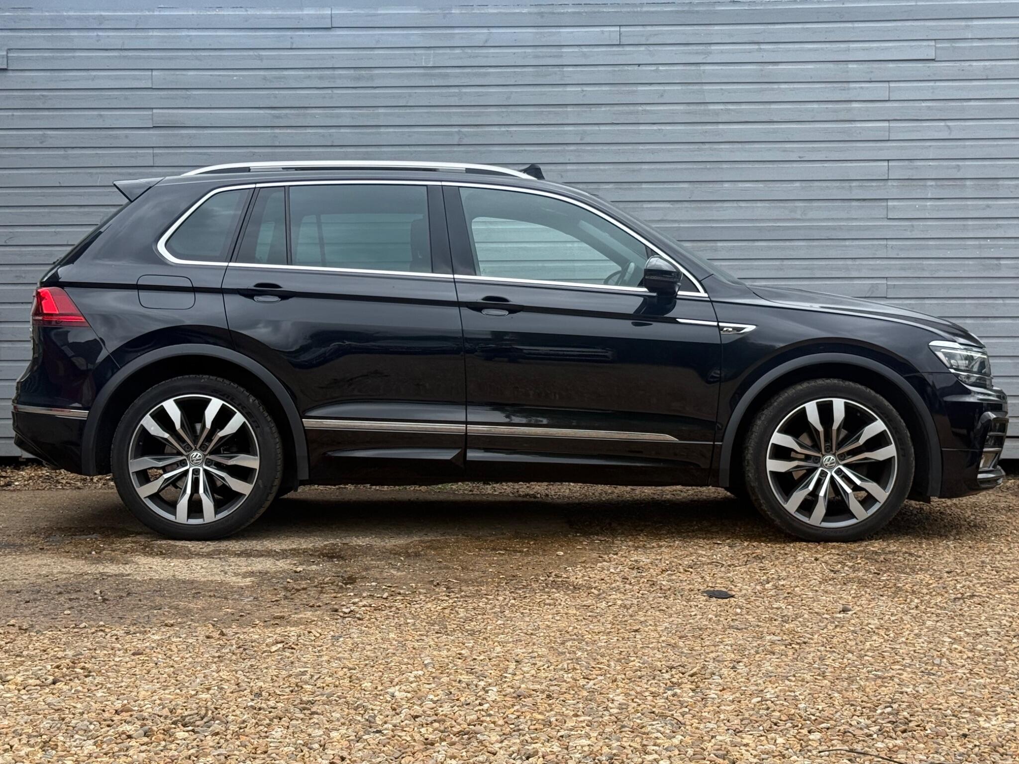 Volkswagen Tiguan view 10