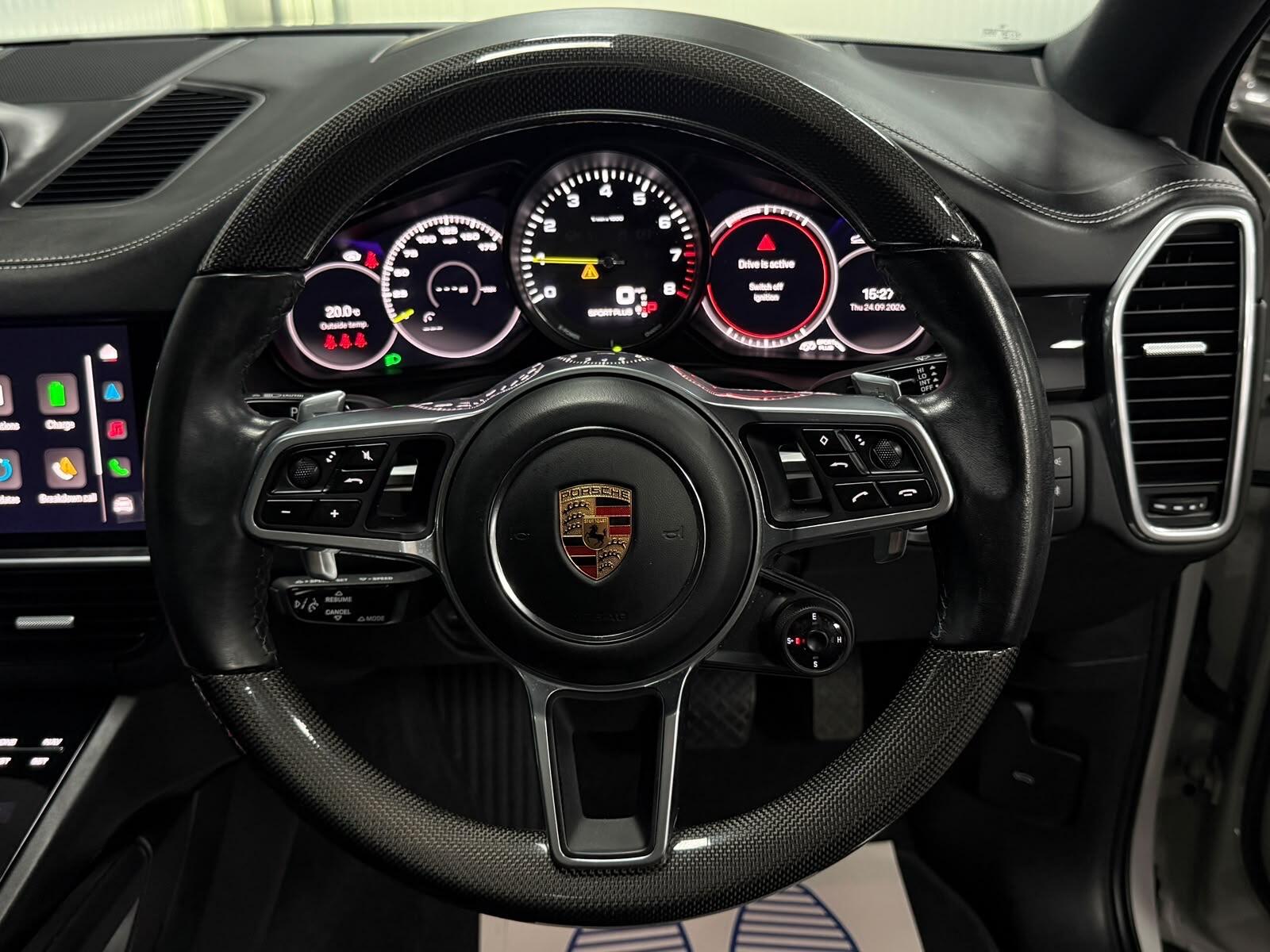 Porsche Cayenne view 17