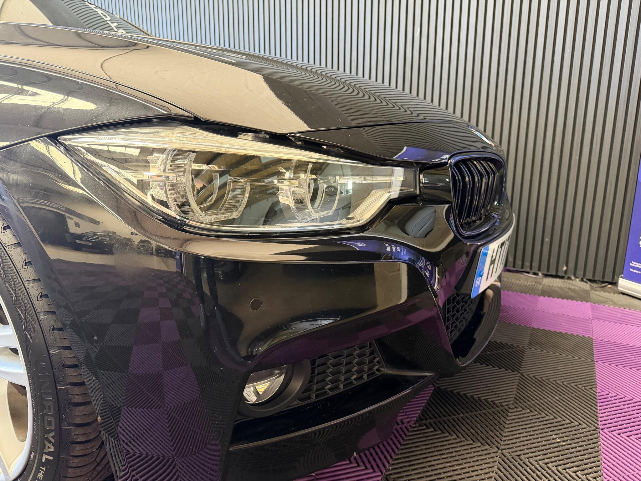 BMW 3 Series view 25