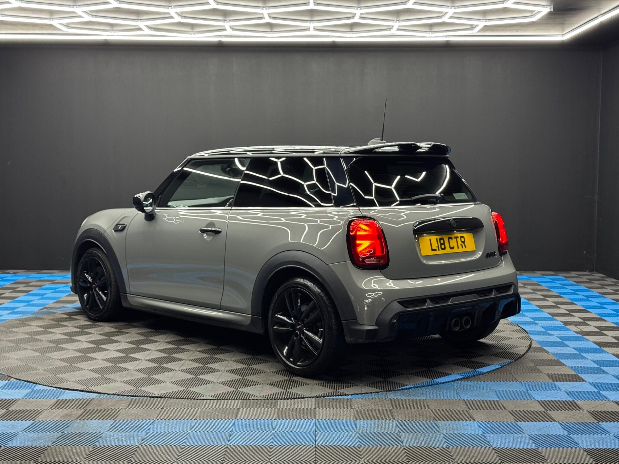 MINI Hatch view 7