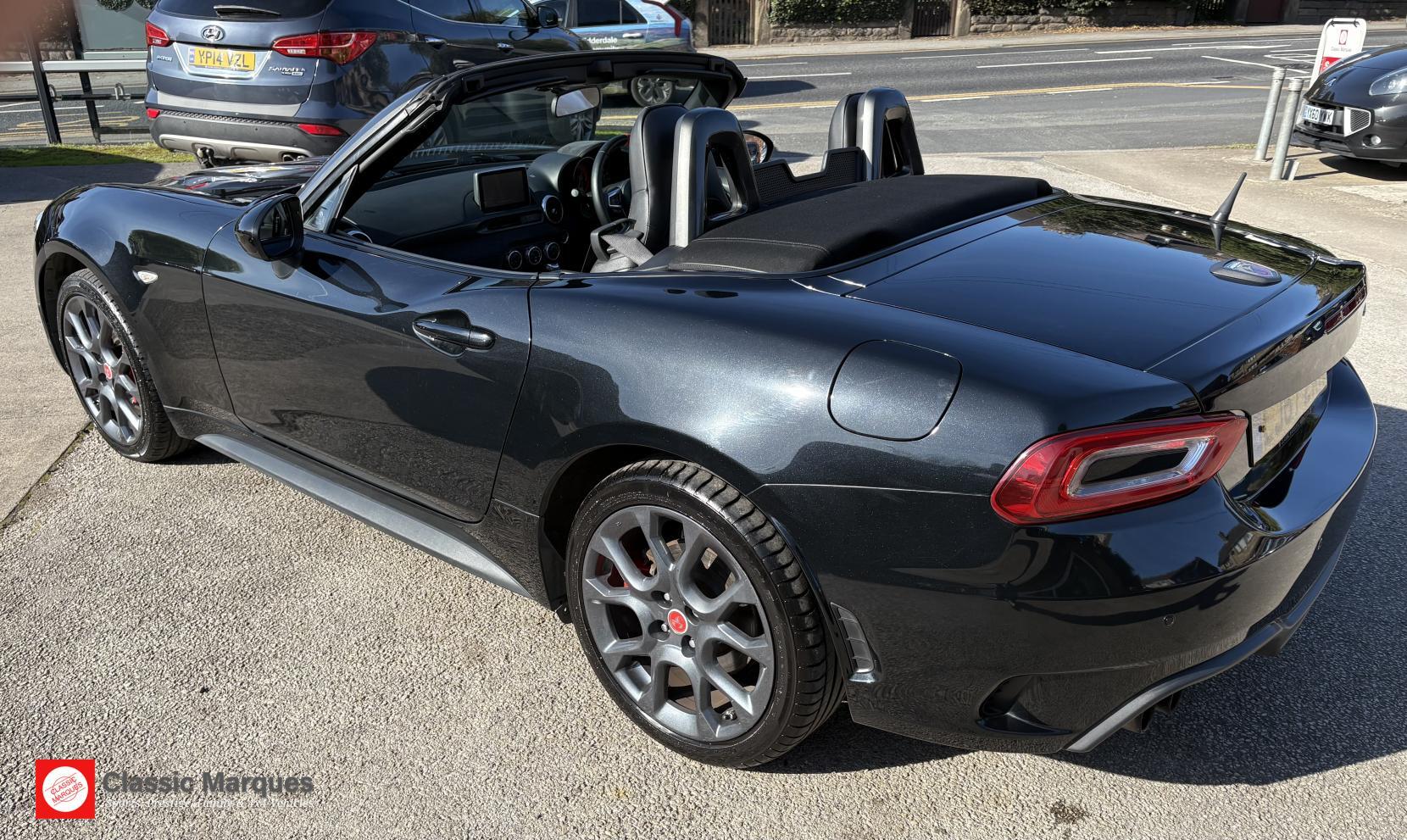 Abarth 124 Spider view 9