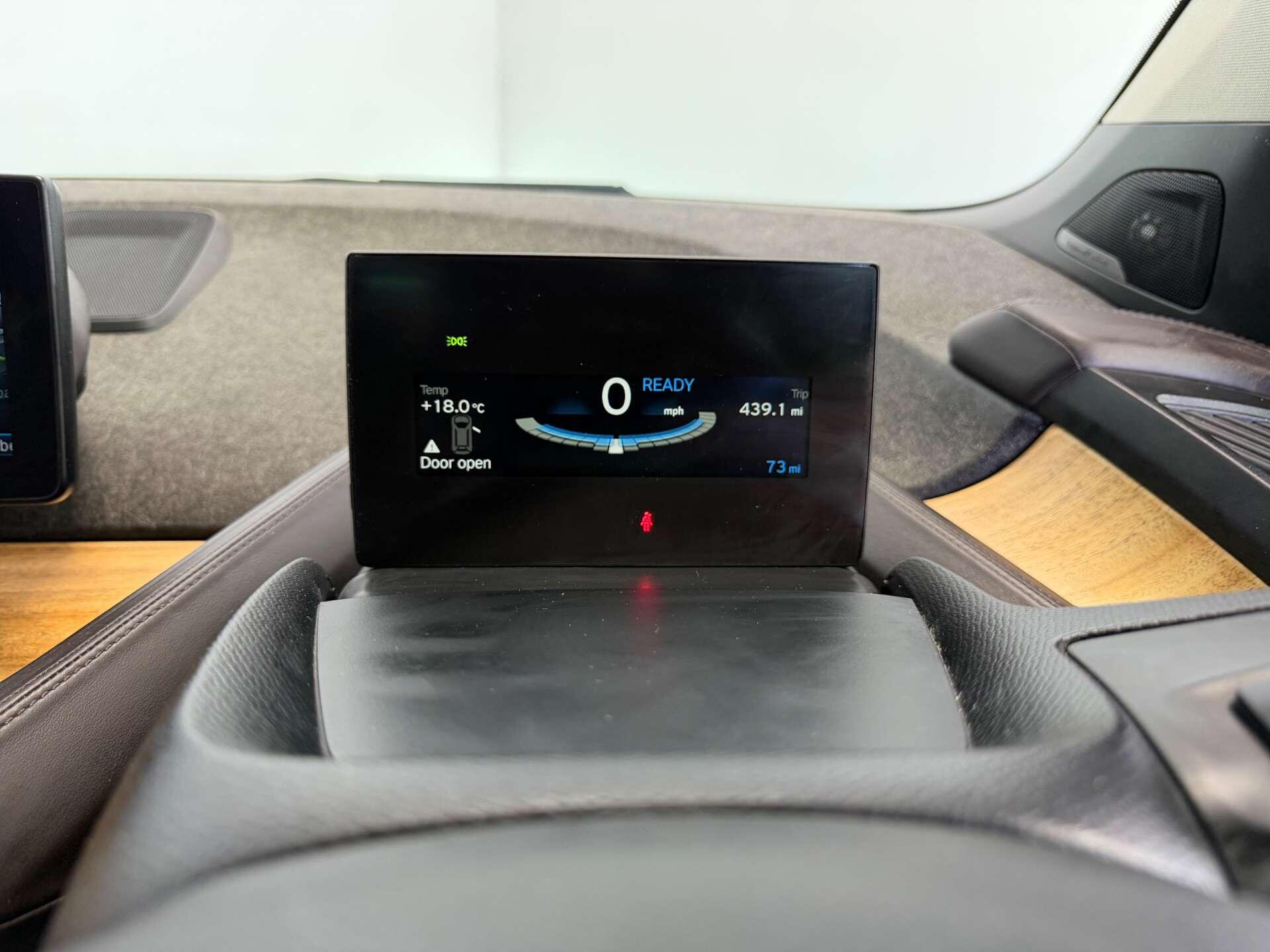 BMW i3 view 34