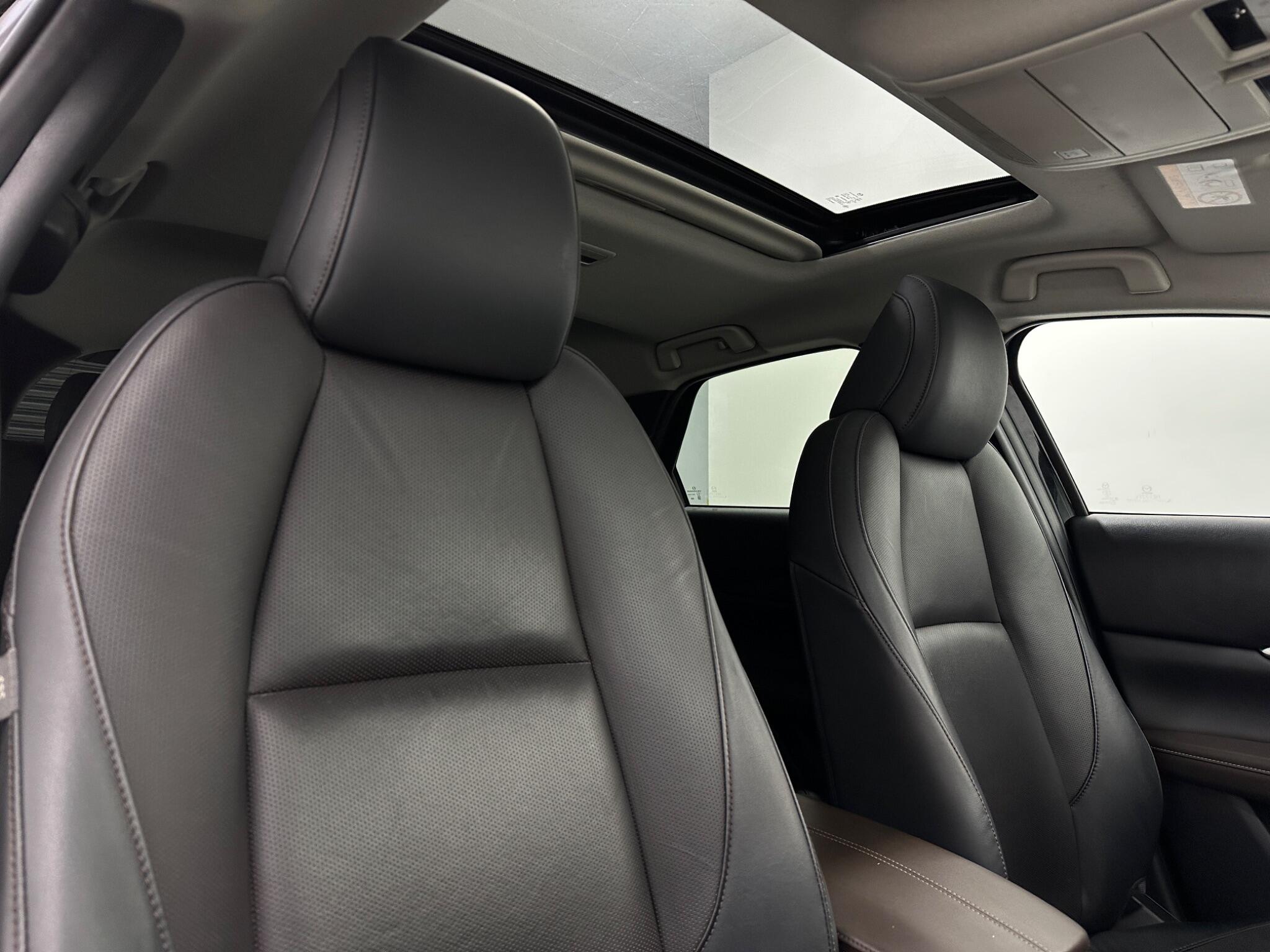 Mazda CX-30 view 34