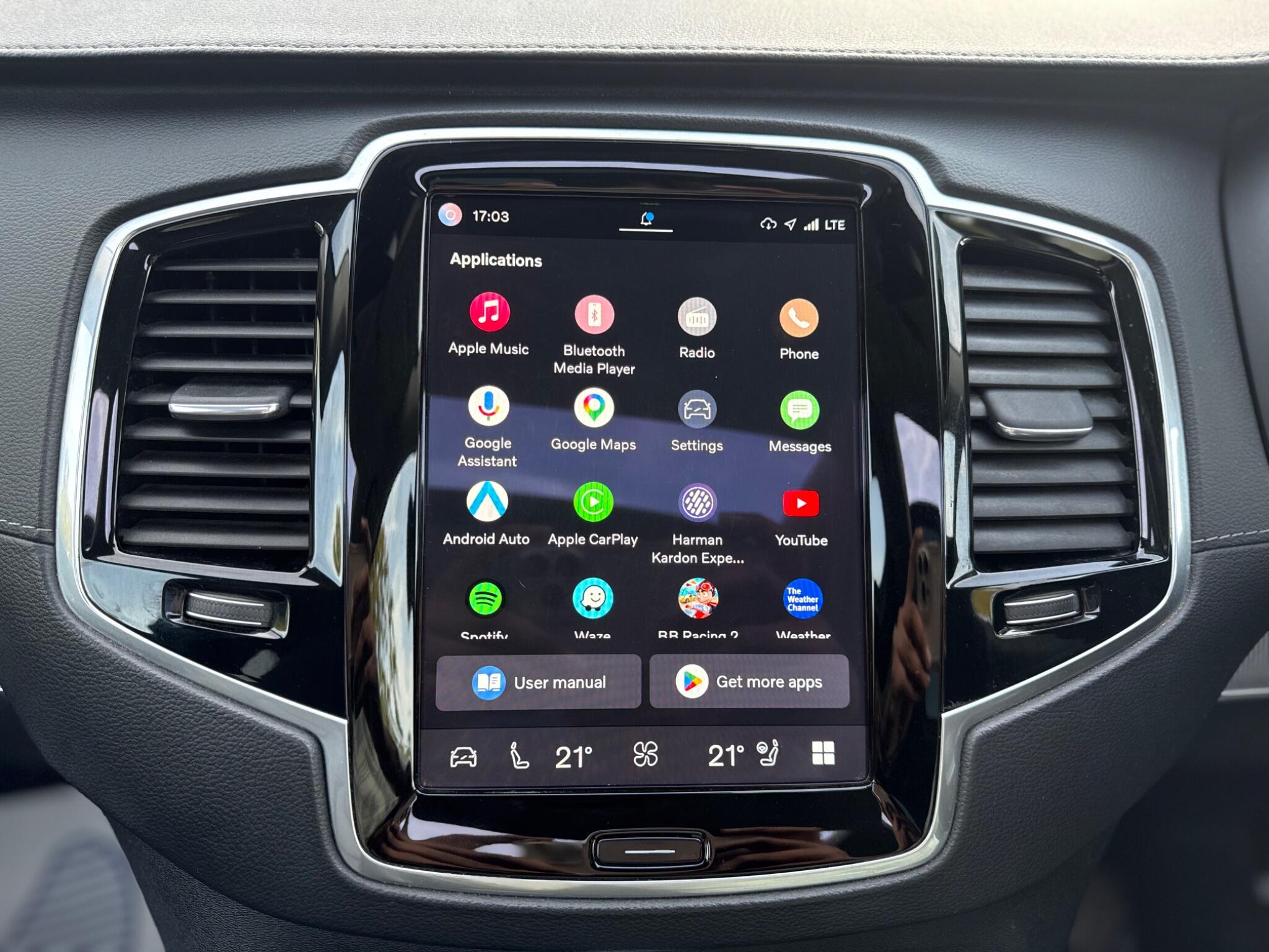 Volvo XC90 view 30