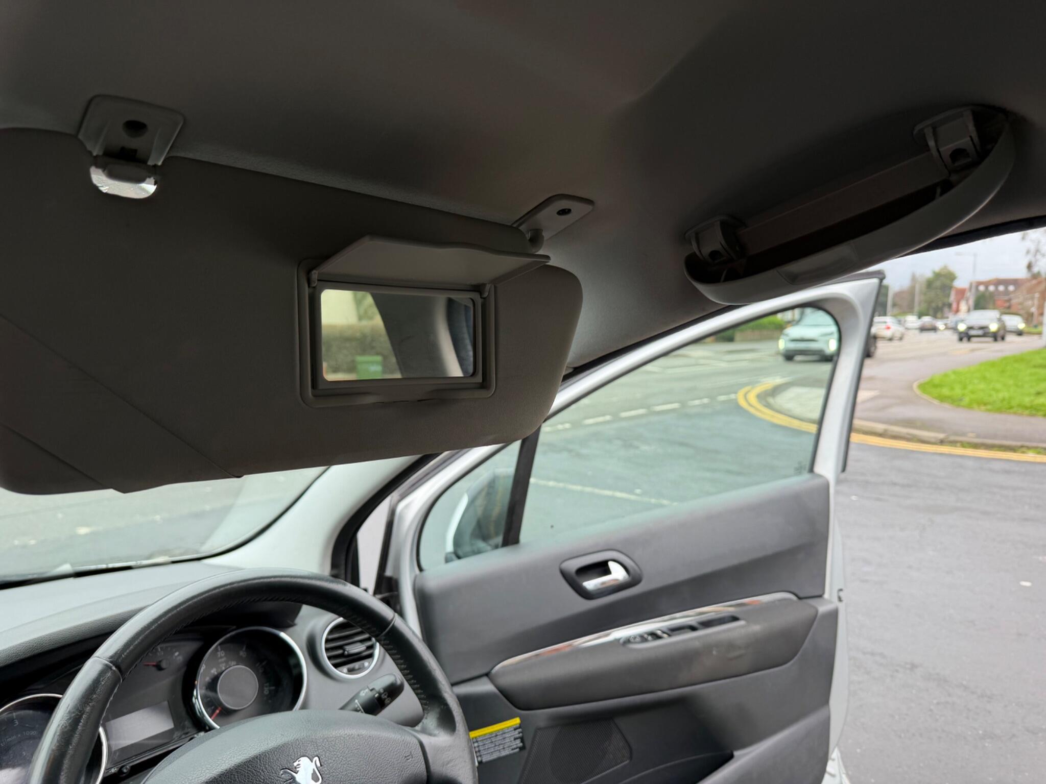 2010 Peugeot 3008 image 89