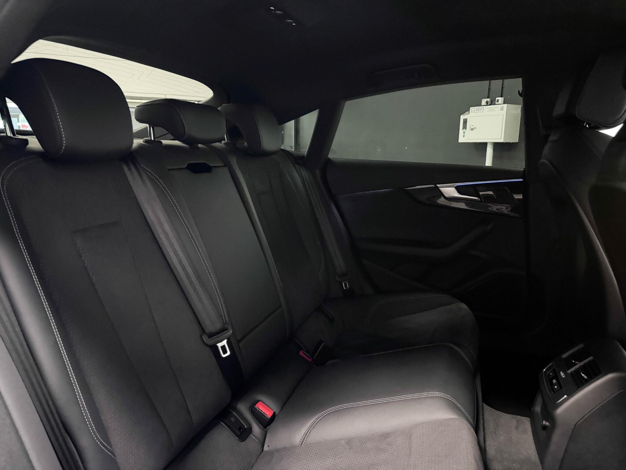 Audi A5 view 24