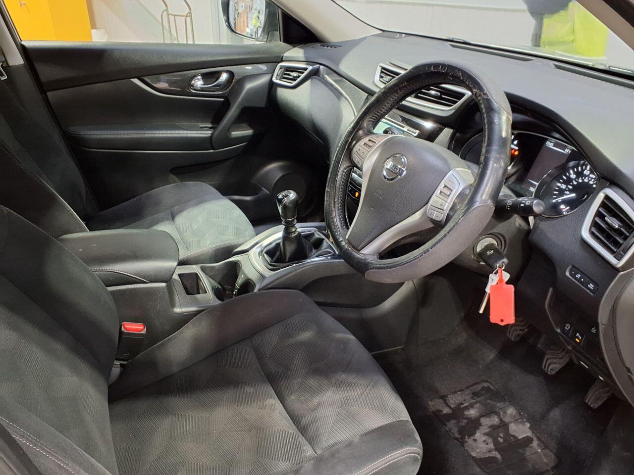 Nissan X-Trail view 9
