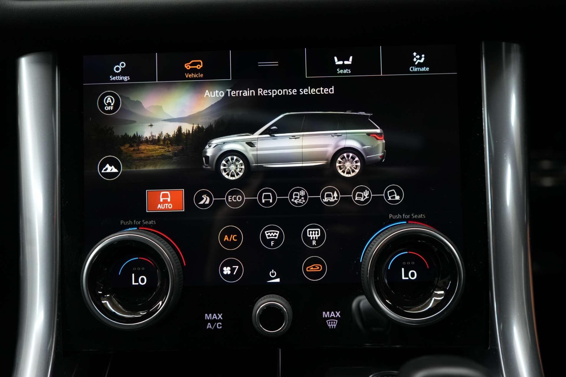 Land Rover Range Rover Sport view 32