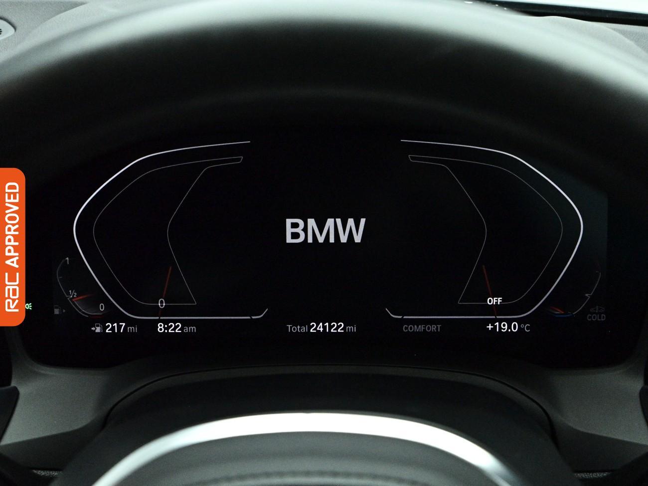 BMW 3 Series view 11