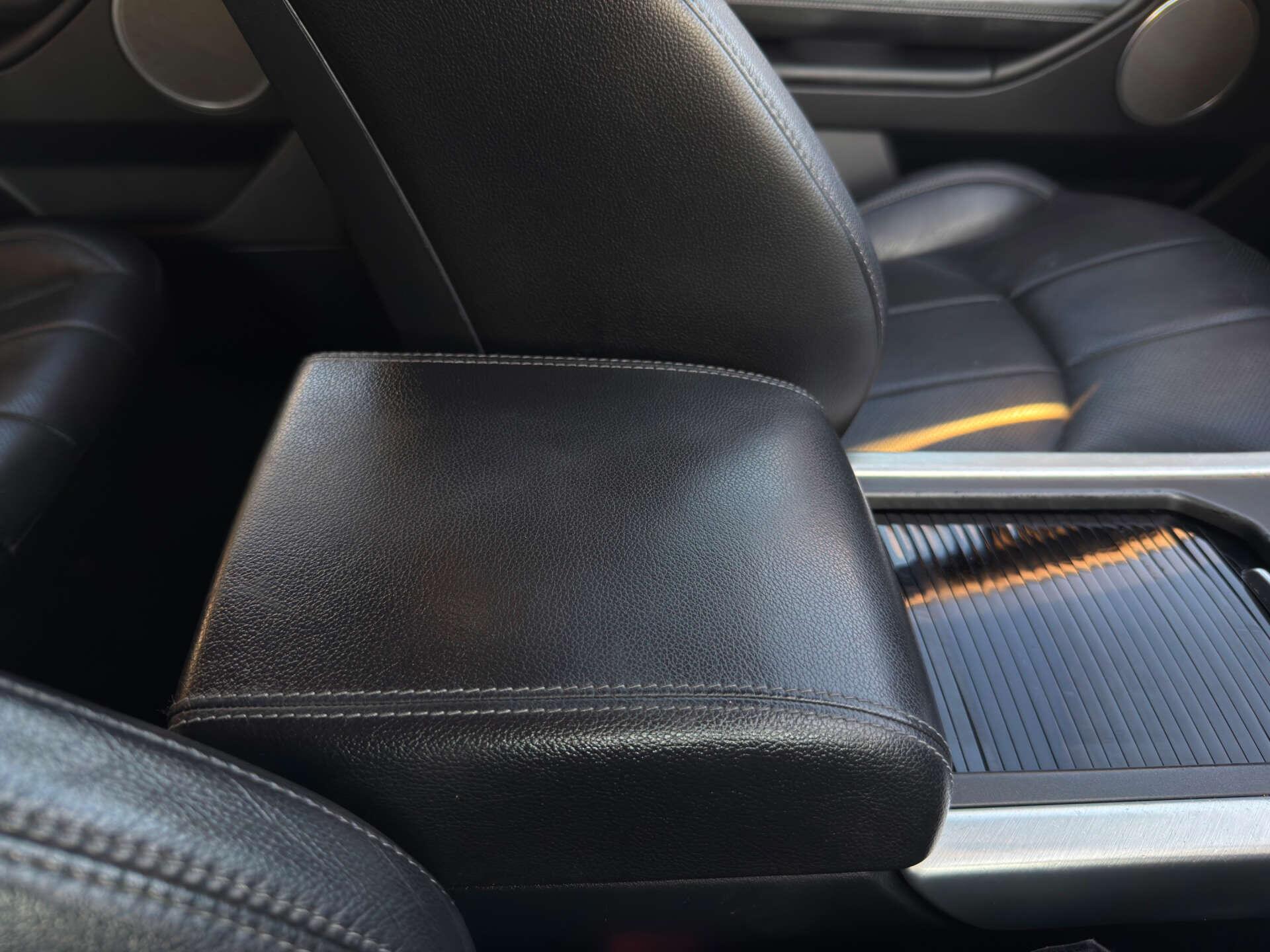 Land Rover Range Rover Evoque view 56