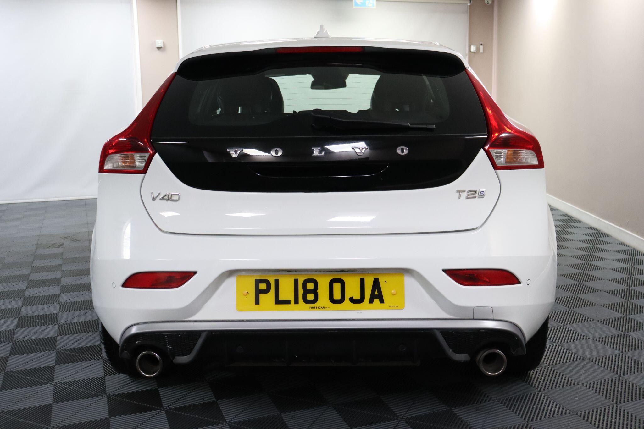 Volvo V40 view 8