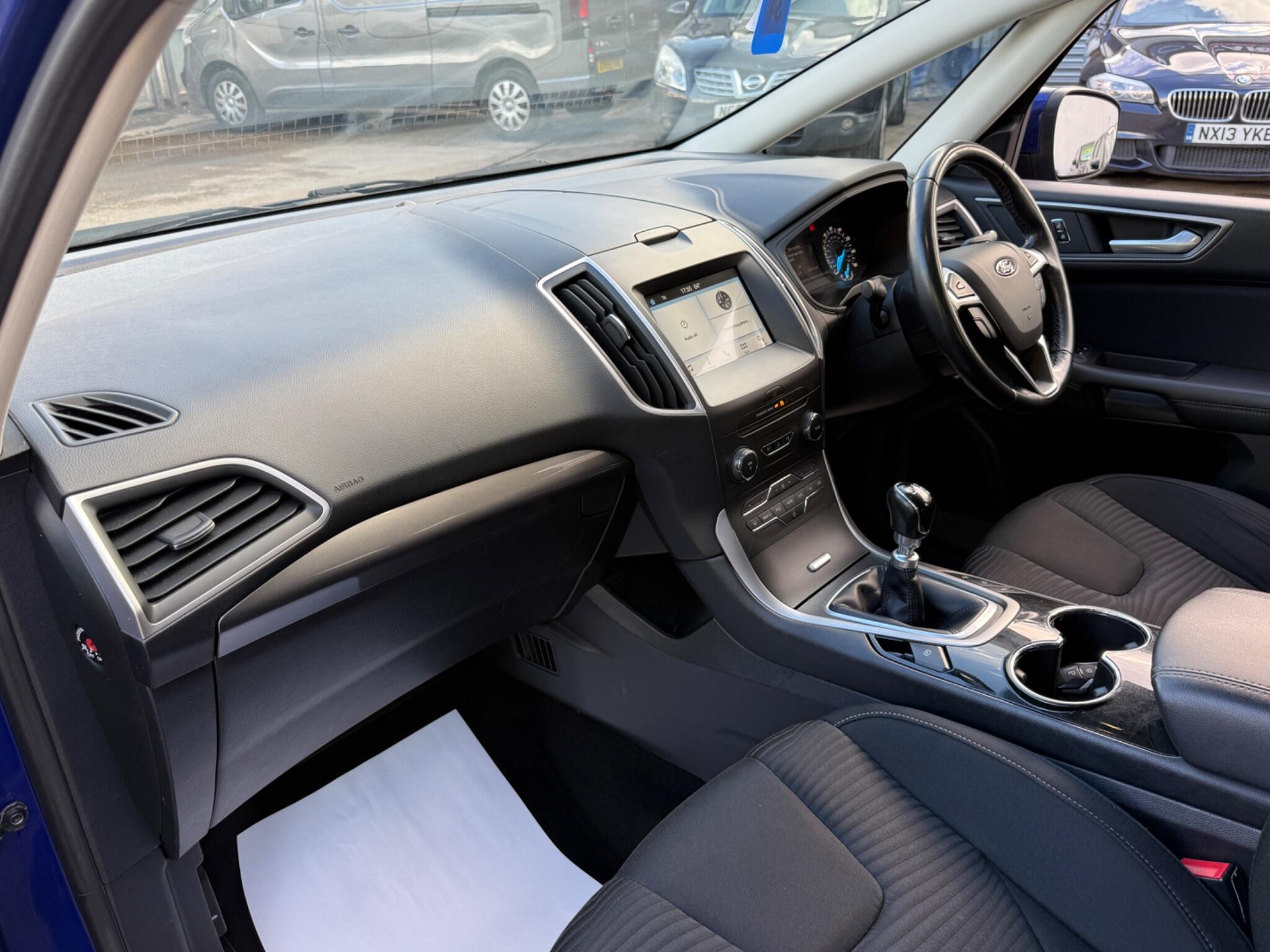 Ford S-Max - Image 53