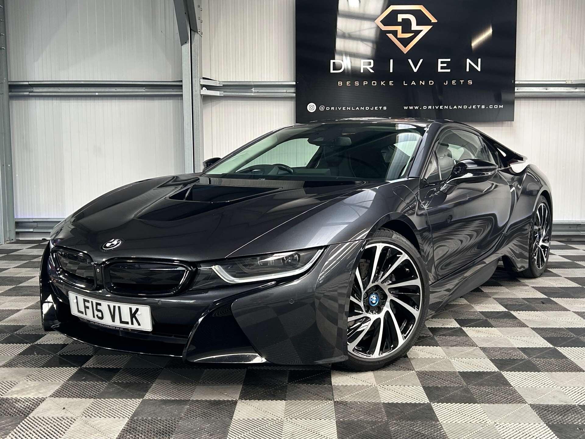 BMW I8 view 7