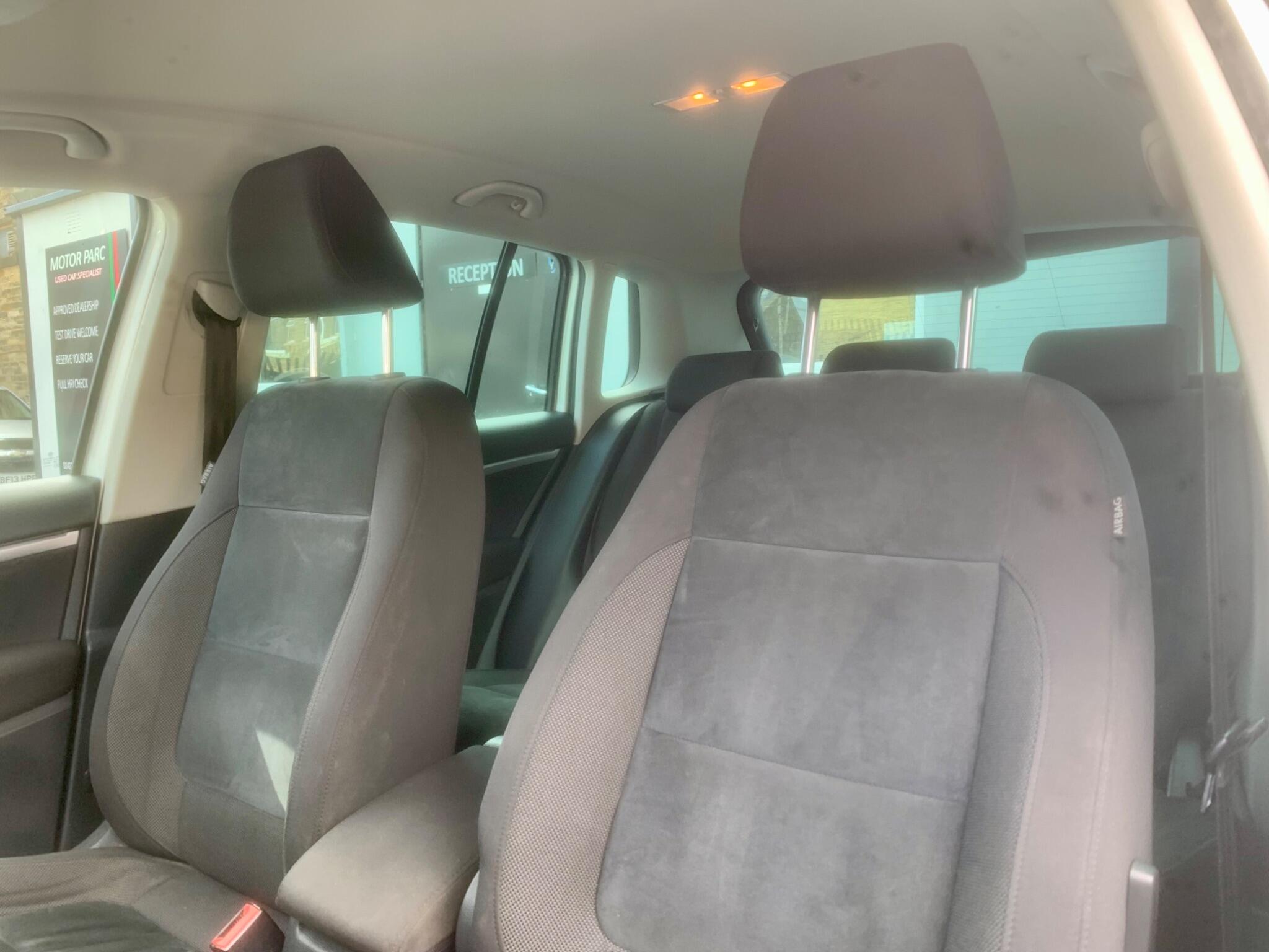 Volkswagen Tiguan view 26