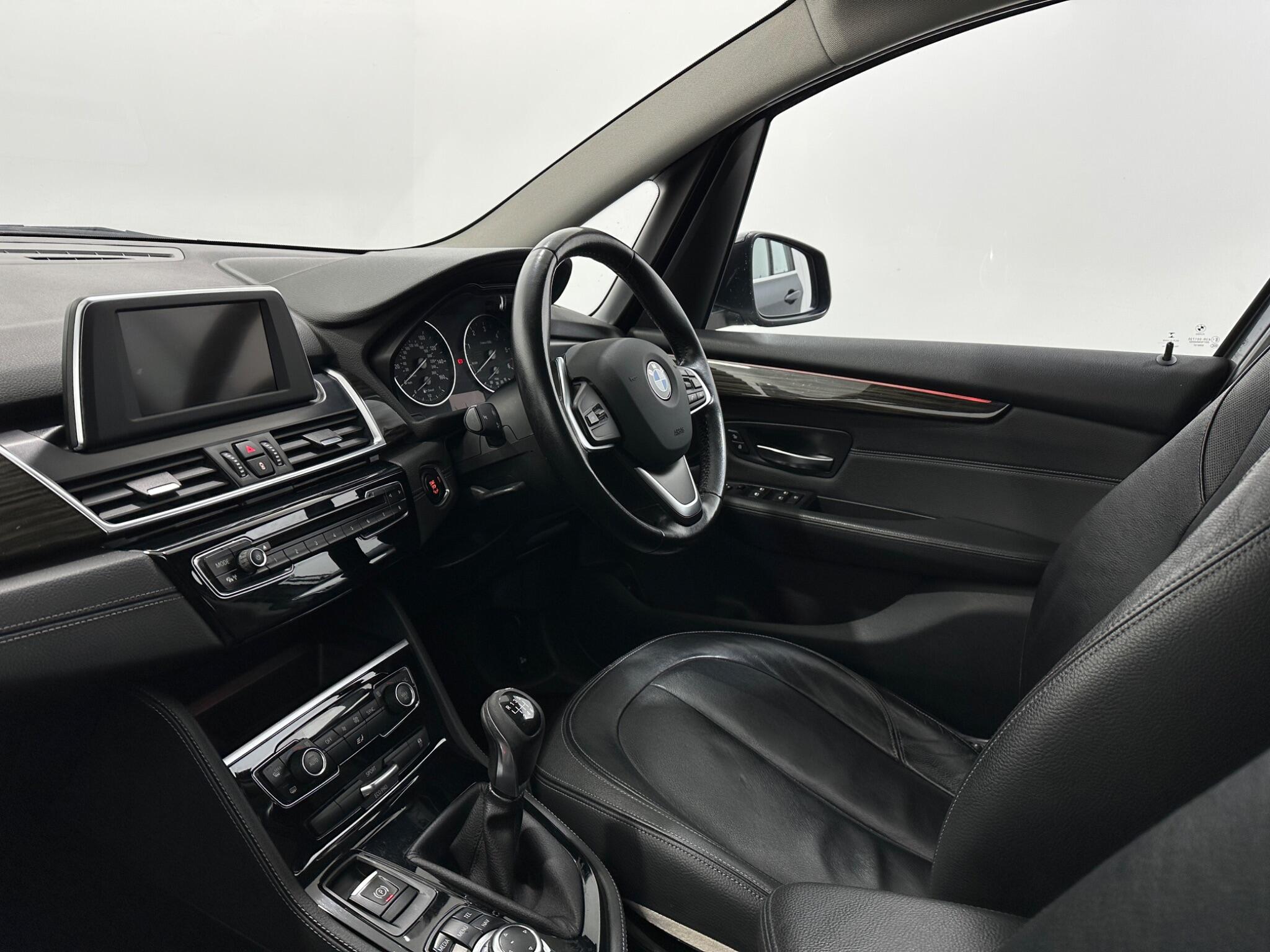 BMW 2 Series Gran Tourer view 31