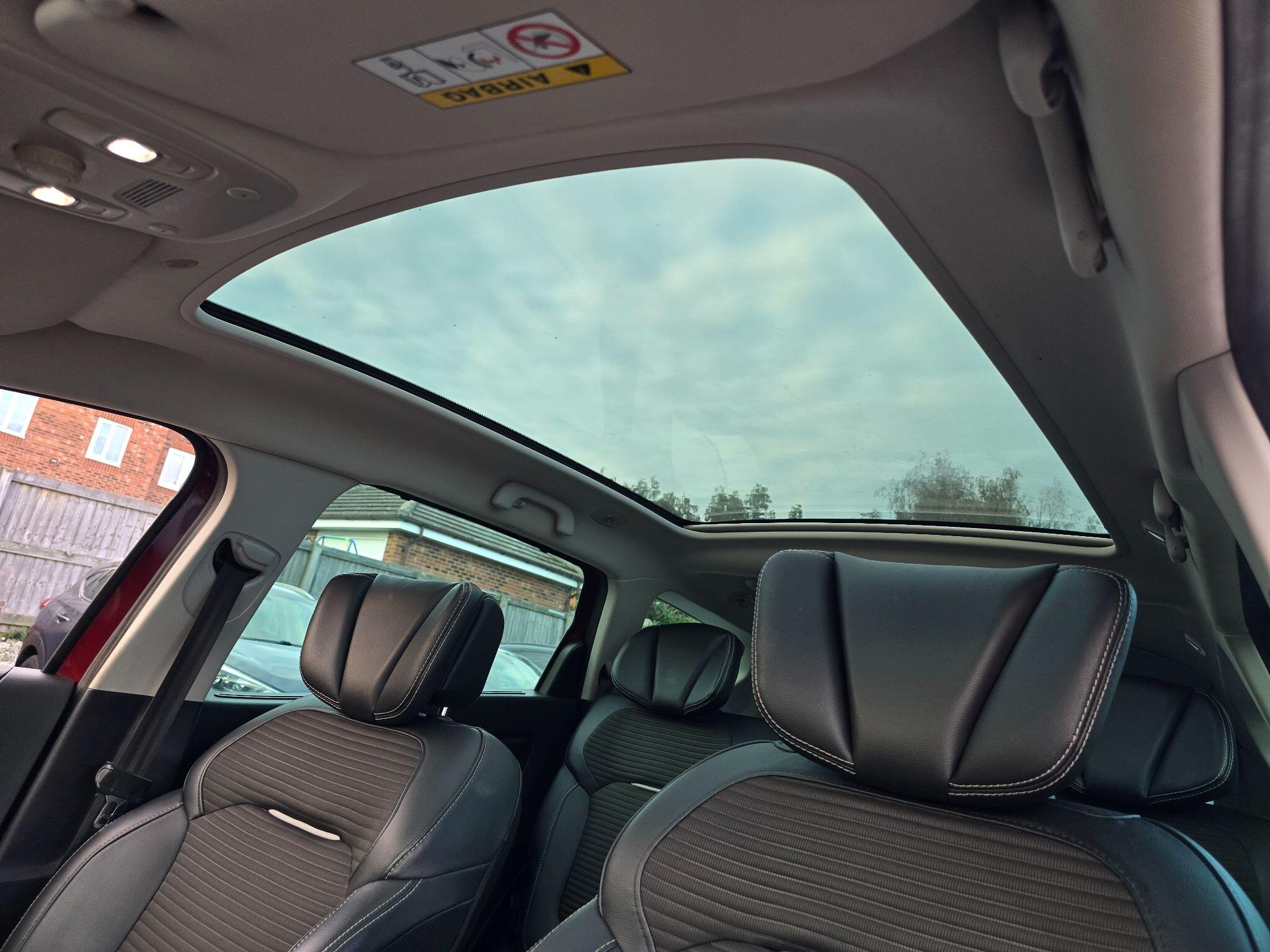 Renault Grand Scenic view 13