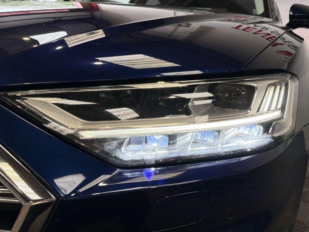 Audi A8 view 18