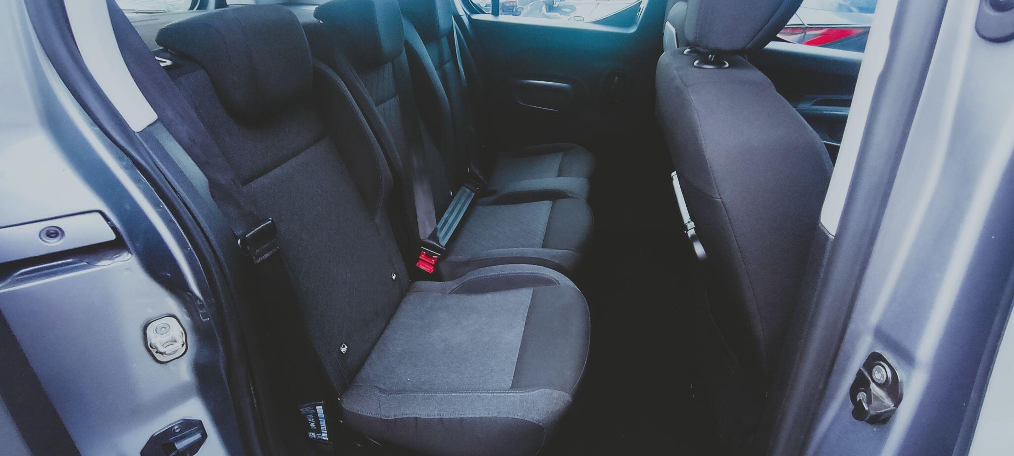 Peugeot Rifter view 23